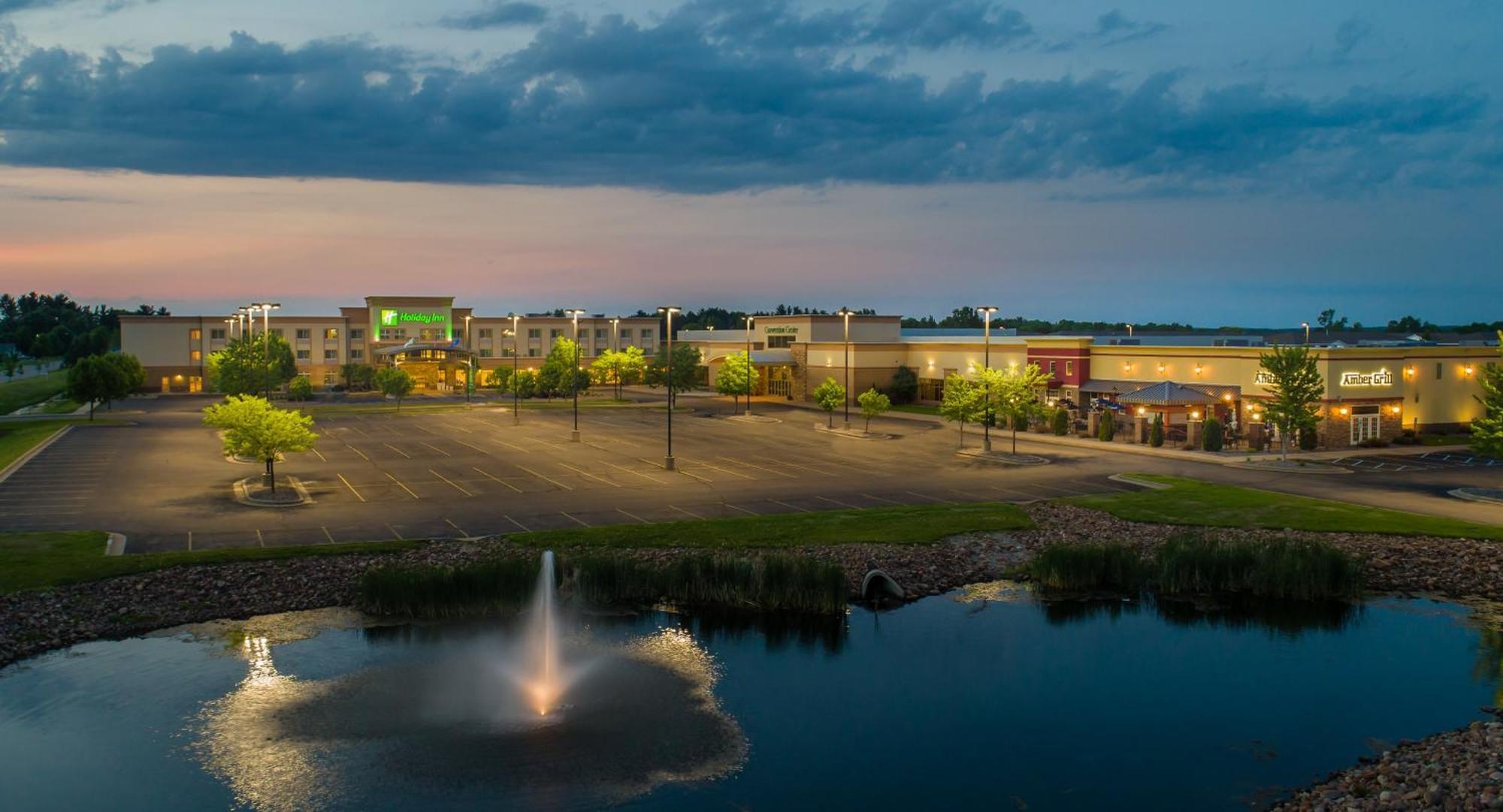 Holiday Inn Stevens Point - Convention Center, An Ihg Hotel Exterior photo